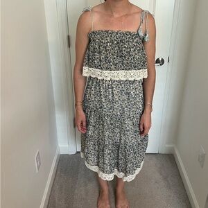 cupcakes & cashmere Blue Floral Maxi Skirt with Cream Lace